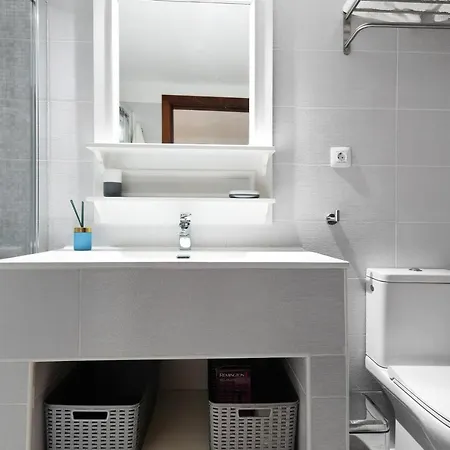 Casita Auxilia Bajo *